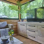 Vakantiehuis T Heische Hofje *